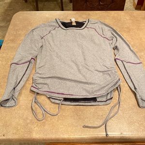 Women’s Lucy shirt size large